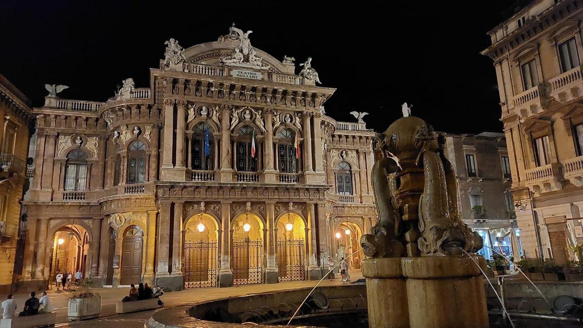 Home 22 Appartamento In Centro Storico - Katania Zewnętrze zdjęcie